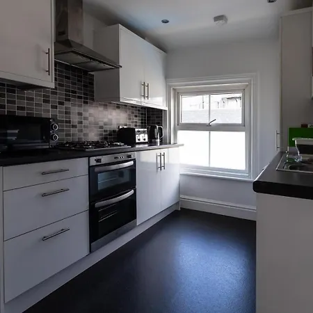 Апартаменты The View Castle Road Скарборо