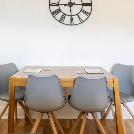 The View Castle Road Апартаменты